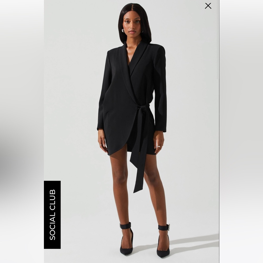 ASTR Graciela sexy wrap blazer mini dress black worn once